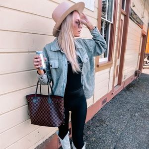 Lightweight oversized green shacket - button up